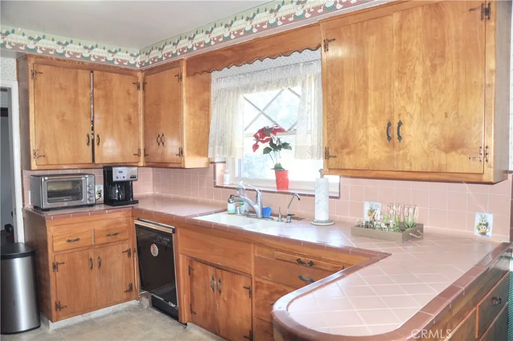 803 S Cajon Avenue, West Covina, California 91791 home-pic-25